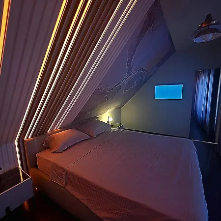 Luxury Skylight Loft & Terrace Center * Варна